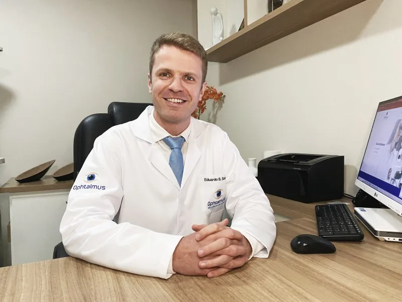Dr. Eduardo Bertholdo Szareski